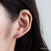 シルバー925 小ぶりピアス 極小 スタッドピアス シンプルピアス シルバー バーベル 小さめ ワンポイント ねじ式 表裏 円柱 ギザギザ メタル 片耳1点 レディース 女性 金属アレルギー対応 イヤリング