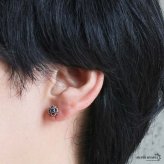 シルバー925 クローバーピアス ブルーストーン メンズ レディース ユニセックス 四つ葉 フラワー カラーストーン スタッドピアス 耳飾り アクセサリー アンティーク調 ワンポイント おしゃれ かっこいい カジュアル 片耳用 1点