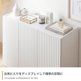 キャビネット 本棚 チェスト サイドボード 収納 おしゃれ 幅95 扉 棚 可動棚 扉収納 大容量 スリム 省スペース かわいい 一人暮らし シェルフ ブックシェルフ ディスプレイ 配線穴 薄型 漫画 コミック キッチン ルーター