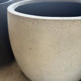 鉢カバー おしゃれ 大型 15号 11号 M S サイズ 植木鉢 KONTON コントン ループス イグニアス 丸型 ラウンド ファイバーストーン 軽量 室内 屋内 高級 北欧 モダン ナチュラル 観葉植物用 サボテン 多肉植物 特大 玄関 プランター 底穴なし オフホワイト チャコール
