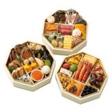 送料無料 お歳暮 ホテル椿山荘東京 和洋おせち三段重（3～4人前）  ※ 北海道・沖縄・離島は配達不可 全国送料無料御中元ギフト早割お中元2026御中元御見舞お見舞いお取り寄せグルメスイーツ