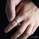 ステンレス コスパ最高 燻仕上げ 平打ちリング レトロ アンティークシルバー 燻リング メンズ 指輪 つや消しリング マット ワイド 幅8mm ビンテージリング プチプラ 金属アレルギー対応 男性