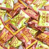 (全国送料無料)お菓子 詰め合わせ 不二家 LOOKピスタチオ＆アーモンド 22粒 メール便 (4902555269443mz)【送料無料 詰め合わせ おやつ 小袋 個包装 お試し】