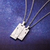 【送料無料】【名入れ無料】 ペアネックレス 2本セット ステンレス 誕生月カラーキュービック シェアハート しっぽ 猫 夜空 夜景 プレート サージカルステンレス316L アレルギーフリー アクセサリー ジュエリー プレゼント ギフト 記念日 white clover ホワイトクローバー 刻印無料 即日発送