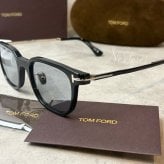 【並行輸入品】【正規品・新品】TOMFORD トムフォード TF1233D FT1233 01A イタリア製 サングラス メガネ 眼鏡 メンズ レディース TOM FORD トム フォード
