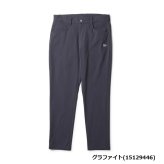 ニューエラ ゴルフ パンツ テーパード ストレッチパンツ New Era New York グラファイト New Era Golf (15129446) 2026年秋冬モデル 2026年秋冬モデル お誕生日祝い お祝い 記念品 お父さん 父の日 彼氏 男性 30代 40代 50代 60代 母の日 お母さん 還暦祝い 敬老の日 彼女 人気プレゼント プレゼント