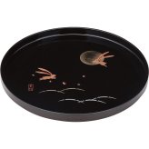 紀州塗 月とうさぎ 尺丸盆 [26-0216-110] ２６５０１ プレミアムギフト 贈り物 お祝い ＡＢＳ樹脂・ウレタン塗装 日本製 内祝い 出産内祝い 結婚内祝い 快気祝い 新築祝い お返し 贈り物 プレゼント ギフト