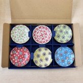 moka 6PCSプレートセット 小皿セット 6枚組 豆皿 美濃焼 日本製 北欧風 花柄 かわいい おしゃれ 電子レンジ対応 食洗機対応 内祝い 結婚祝い 結婚内祝い 出産内祝い 新築祝い ギフト 〈04278〉 M-mode
