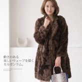 カルガン ラム コート レディース テーラーカラー 着丈89cm 全4色 秋 冬 母 女性 ギフト プレゼント 7F (01000648r)
