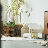 ペットハウス Lサイズ ミルク ガルバリウム製 犬 猫 屋内用 おしゃれ 北欧風 耐久性 お手入れ簡単 隠れ家 室内小屋 スリット付き コード穴付き S24-0553 セトクラフト