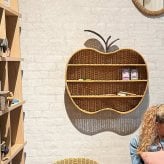 ferm LIVING ファームリビング 林檎の形の編み込みラタンシェルフ Apple Braided Shelf  北欧 壁掛けシェルフ 収納 おしゃれ 可愛い 北欧家具 インテリア雑貨 キッズ 子供部屋 林檎 リンゴ 正規販売店