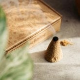 ルナスンダラ （Luna Sundara） パロサント コーン ペルー産【10個入】（香木 浄化 癒し ヨガ リラックス 天然素材）◇