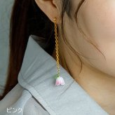 【在庫限り】小さなスズランのお花が揺れる 清楚＆可憐なロング チェーン ピアス 金属アレルギー対応 ステンレス製 小ぶり かわいい