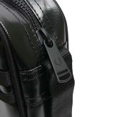 フレッドペリー FRED PERRY Tonal Classic Mini Shoulder Bag ショルダーバッグ l2169-774 ユニセックス Black Gold
