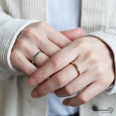 ステンレス 細身 印台リング 面がかわいい 華奢 シンプル シグネットリング メタリック ゴールド シルバー 指輪 プチプラ 高見え 大人 つやつや ワンポイント 重ね付け レディース 女性 金属アレルギー対応