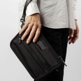 トゥミ TUMI ALPHA アルファ CONV CLUTCH CROSSBODY コンバーチブル クラッチ クロスボディ 02203725D4 158984 ショルダーバッグ メンズ バッグ
