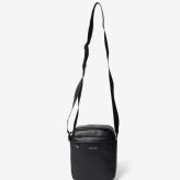 カルバンクライン Calvin Klein RAISED REPORTER レイズド リポーター LV04D3160G ショルダーバッグ メンズ バッグ