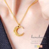 【ポスト投函で配達！】ハワイアンジュエリー ネックレス 月型 三日月 moon スクロール お守り サージカルステンレス ペンダント トップ レディース シルバー ローズゴールド イエローゴールド プチプラ 金属アレルギー対応 henoheno
