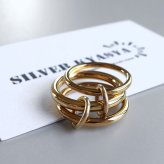 ステンレス 3連リング コネクテッドリング ごつめ ワイド ボリューム ゴールド 指輪 重厚感 太め 大きめ 存在感 メタル お洒落 重ね 大人っぽい プチプラ レディース 女性 金属アレルギー対応