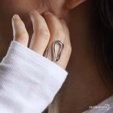 ステンレス ニュアンスリング ごつめ 不規則 S字 メタルリング オープンリング ワイドリング ゴールド シルバー 指輪 太め 大きめ 存在感 お洒落 二重ライン 幾何学 個性的 ウェーブ レディース 女性 金属アレルギー対応