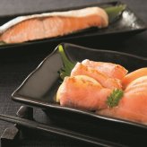 送料無料 北海道産地直送 三國清三推奨 漁吉丸の銀聖切身&スモークサーモン炙り焼きセット MGKU ※ご注文後約7～10日前後での発送となります。沖縄・離島へは別途配送料が発生いたします お取り寄せグルメ スイーツ
