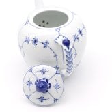 ロイヤルコペンハーゲン ブルーフルーテッド プレイン ティーポット 700ml 101 135 Royal Copenhagen Blue Fluted Plain ギフト 結婚祝い プレゼント 贈り物