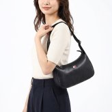 高品質ヨーロッパ輸入モデル トミーヒルフィガー TOMMY HILFIGER ショルダーバッグ レディース TOMMY JEANS DAILY ELEATED ブラック AW0AW19041 BDS BLACK 送別会 誕生日 結婚祝い 結婚式 彼氏 息子 夫 男性 名刺入れ 高級 父の日 母の日 即日発送