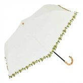Because ビコーズ 折りたたみ傘 レディース 日傘 晴雨兼用 遮光 UVカット PUフラワーレース トートバッグ型 傘袋付き バンブーハンドル 竹 50cm B-096795 おしゃれ かわいい 上品 レース ミモザ ホワイト 白 雨傘