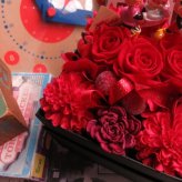 母の日 ディズニー 花束風ボックスギフト 箱を開けてサプライズ ミッキー ミニー入り プリザーブドフラワー入り