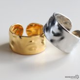 ステンレス ゆがみリング ワイドリング 槌目模様 凹凸 マットリング シンプルリング ゴールド 18K GP シルバー フリーサイズ レディース 女性 指輪 金属アレルギー対応