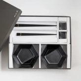 中鉢2枚+箸置き2個+箸2膳セット / monochrome line+名古屋のお箸 / ギフトボックス＆熨斗付き / 瀬戸焼【送料無料（北海道・沖縄を除く）】