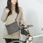 サコッシュ レディース 日本製 ナイロン ヌメ革 HALEINE 横型 ショルダー バッグ 【名入れ 可能】【Makuake掲載】ボディバッグ 牛革 本革 軽量 軽い ギフト プレゼント 4FB (07000409r)