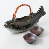 風雅岩魚骨酒(大) 盃ペアー 陶器 美濃焼 やきものの里から、暮らしを贈ります。　ギフト 食器 セット テーブルウェア
