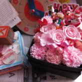 送別会 退職祝い ディズニー 花束風ギフト 箱を開けてサプライズ ミッキー ミニー入り フラワーボックス 枯れない プリザーブドフラワー入りギフト 人気 同僚 先輩 後輩 上司 女性 部下