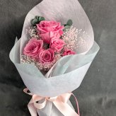 プリザーブドフラワーピンクの薔薇5輪の華色ふんわり花束（花束ラッピング）