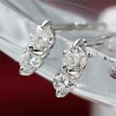 ピアス レディース K10WG ダイヤモンド ダブルストーン 2石 揺れる 10金 ホワイトゴールド 華奢 シンプル おしゃれ ギフト プレゼント 記念日 贈り物