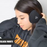 イヤーマフ 防寒 メンズ NEWERA ニューエラ 耳当て レディース イヤーマフラー イヤーウォーマー 耳カバー 防風 ファー フリース コンパクト 折りたたみ 持ち運び 黒 ブラック ワンポイント ロゴ シンプル ブランド かっこいい 大人 通勤 通学 男の子 女の子 高校生
