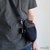 唐草 重厚 クロス キーリング キーホルダー キーフック クリップ 十字架 アラベスク キーチェーン silver シルバー 鍵 小物 メンズ 男性