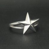 スターリング 指輪 シルバー925 【刻印無料】スター 星 リング シルバーアクセサリー メンズ レディース ユニセックス スターリングシルバー 誕生日 クリスマス プレゼント 贈り物 ギフト 母の日 ハンドメイド 箱入り ジュエリーボックス Grand Galleria グランドガレリア