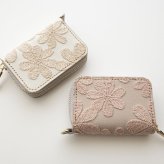 スマートキーケース シングル 【 ラテフラワー 刺繍 】 全面 キーケース 小物入れ 花柄 ニュアンスカラー 淡色