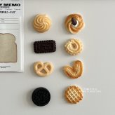 クッキー マグネット 8個セット お菓子 食品サンプル風 磁石 冷蔵庫 メモボード 写真固定 伝言メモ キッチン インテリア 韓国風 かわいい デコレーション ギフト