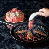 松阪牛お肉ケーキ&ゆびさきトングセット [お中元][お歳暮] ※送料無料(北海道・沖縄・離島への配送不可)