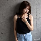 ターコイズブレスレット 細身 ビーズ レディース アクセサリー 腕輪 小粒 丸玉 ブルー 青 水色 華奢 シンプル 上品 きれいめ カジュアル 大人 女性 おしゃれ 手元コーデ デイリー 普段使い 重ね付け 夏 海 リゾート 人気