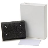 メゾン マルジェラ　Maison Margiela　三つ折り財布　SA3UI0010 P4455 T8103　ブラック　グレインレザー　コンパクト財布　ミニウォレット