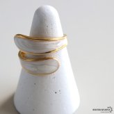 ステンレス 巻き付く ホワイトリング ニュアンスリング 幅広 太幅 ワイドリング ゴールド 18K GP フリーサイズ レディース 女性 指輪 金属アレルギー対応