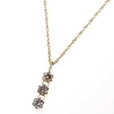 ネックレス レディース K18YG 18金 イエローゴールド 3ストーン ダイヤモンド ペンダント 0.3ct 揺れる トリロジー 記念日 誕生日 プレゼント ギフト