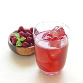 「身体に優しい」順造選ジュース　女性の快適応援しますクランベリー　500ml×５本セット