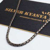 純チタン製 チェーンネックレス 細身 軽い 丈夫 メンズネックレス メタルネックレス 濃い目 シルバー 幅2mm 60cm グレー シンプル 滑らか 肌触り 男性 金属アレルギー対応