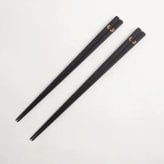 中鉢2枚+箸置き2個+箸2膳セット / monochrome line+名古屋のお箸 / ギフトボックス＆熨斗付き / 瀬戸焼【送料無料（北海道・沖縄を除く）】
