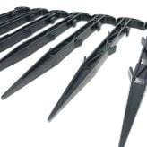 プラ杭 27cm 300本セット プラスチック杭 ネット テント 土留め ロープ固定 シート押さえ 留め具 固定具  畑 農業 家庭菜園 資材 農作業 園芸 ビニールハウス トンネルハウス 畦板波 被覆材
